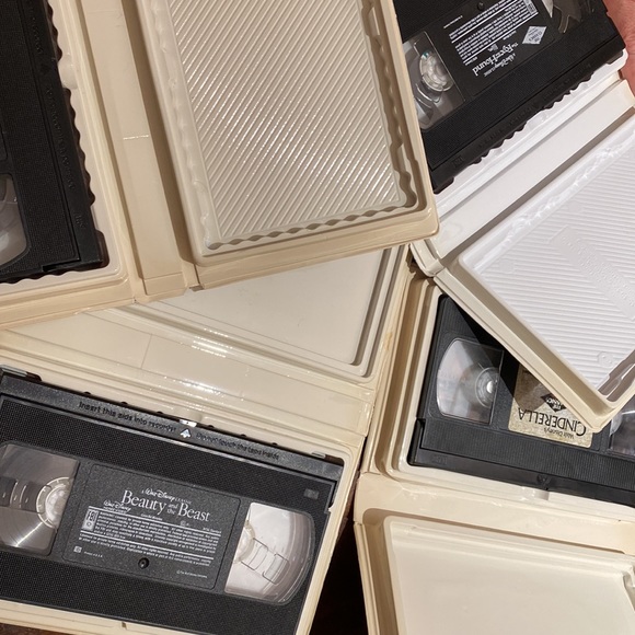 WALT DISNEY BLK💎 VHS CINDERELLA, BEAUTY & THE BEAST, THE FOX & HOUND, ALADDIN - Picture 12 of 12
